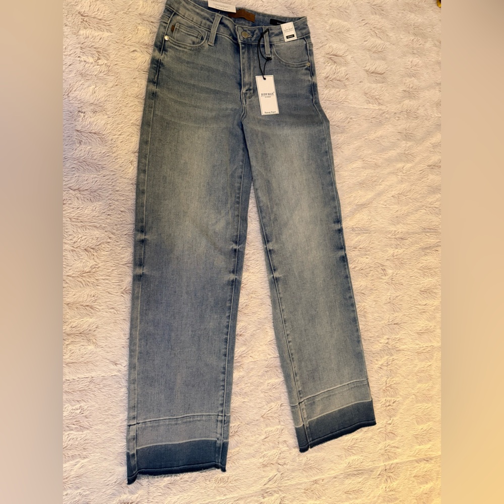 Judy Blue Women's Flare Jeans in Light Blue